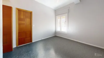 Piso en venta en Calle Virgen de la Antigua, Los Remedios (Distrito Los Remedios. Sevilla Capital) de 765.000 €