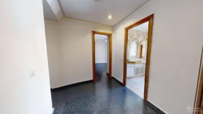 Piso en venta en Calle Virgen de la Antigua, Los Remedios (Distrito Los Remedios. Sevilla Capital) de 765.000 €