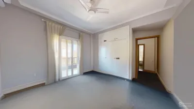 Piso en venta en Calle Virgen de la Antigua, Los Remedios (Distrito Los Remedios. Sevilla Capital) de 765.000 €