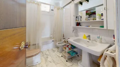 Piso en venta en Calle Virgen de la Antigua, Los Remedios (Distrito Los Remedios. Sevilla Capital) de 765.000 €