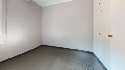 Piso en venta en Calle Virgen de la Antigua, Los Remedios (Distrito Los Remedios. Sevilla Capital) de 765.000 €