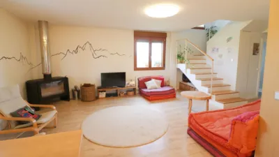 Chalet en venta en Calle de Mendoza, Zona Rural Noroeste (Vitoria - Gasteiz) de 660.000 €