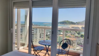 Piso en alquiler en Playa, Zona Playa (Laredo) de 3.000 €<span>/mes</span>