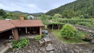 Casa – Laxe, Os Peñascales - Més