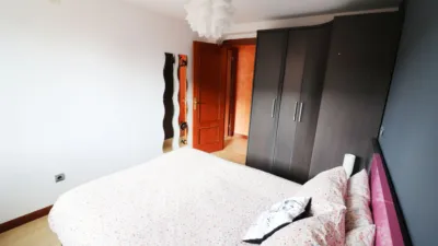 Piso en venta en Calle de José Lejarreta, cerca de Calle de Federico Baráibar, Desemparados-Judimendi-Santa Lucía (Vitoria - Gasteiz) de 250.000 €