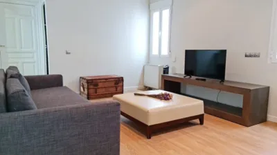 Piso en alquiler en Calle de Montesa - Imagen 2