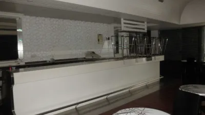 Local comercial en alquiler en Ultramar - Vista 4