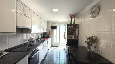 Apartment on Madre Elisea Street photo 16
