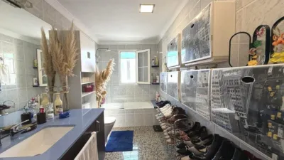 Apartment on Madre Elisea Street photo 19