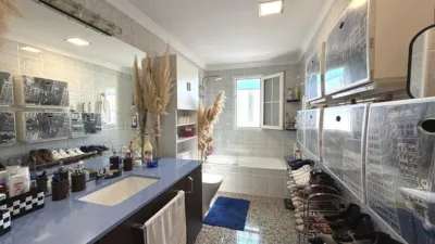 Apartment on Madre Elisea Street photo 20