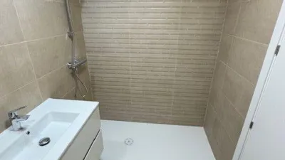 Piso en alquiler en Calle Angel Ojeda Aviles, Arco Norte-Avenida de España (Distrito Zona Centro. Dos Hermanas) de 1.200 €<span>/mes</span>
