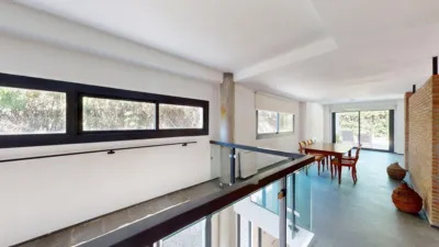 Chalet en alquiler en Avenida de las Mimosas, cerca de Calle de las Adelfas, El Zaudín-Club de Golf (Bormujos) de 4.500 €<span>/mes</span>