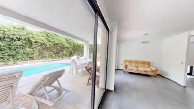 Chalet en alquiler en Avenida de las Mimosas, cerca de Calle de las Adelfas, El Zaudín-Club de Golf (Bormujos) de 4.500 €<span>/mes</span>
