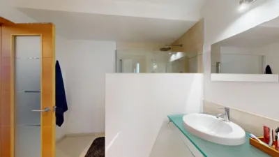 Chalet en alquiler en Avenida de las Mimosas, cerca de Calle de las Adelfas, El Zaudín-Club de Golf (Bormujos) de 4.500 €<span>/mes</span>