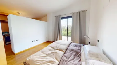 Chalet en alquiler en Avenida de las Mimosas, cerca de Calle de las Adelfas, El Zaudín-Club de Golf (Bormujos) de 4.500 €<span>/mes</span>