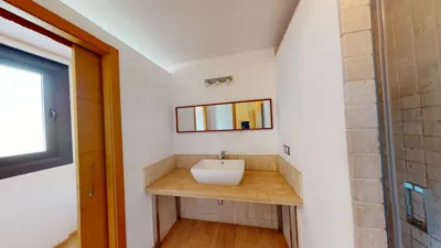Chalet en alquiler en Avenida de las Mimosas, cerca de Calle de las Adelfas, El Zaudín-Club de Golf (Bormujos) de 4.500 €<span>/mes</span>