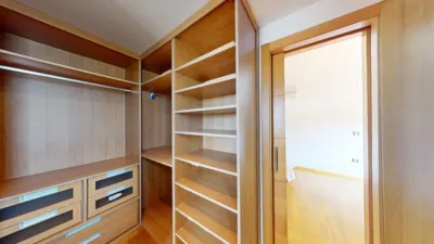 Chalet en alquiler en Avenida de las Mimosas, cerca de Calle de las Adelfas, El Zaudín-Club de Golf (Bormujos) de 4.500 €<span>/mes</span>