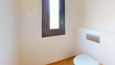 Chalet en alquiler en Avenida de las Mimosas, cerca de Calle de las Adelfas, El Zaudín-Club de Golf (Bormujos) de 4.500 €<span>/mes</span>