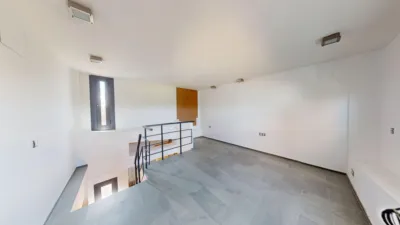 Chalet en alquiler en Avenida de las Mimosas, cerca de Calle de las Adelfas, El Zaudín-Club de Golf (Bormujos) de 4.500 €<span>/mes</span>
