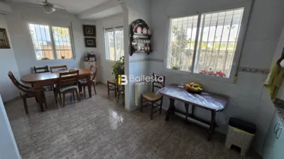 Chalet on a street in Cuenca photo 11