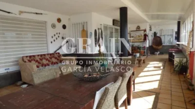 Chalet in Urb. Miralcampo photo 2