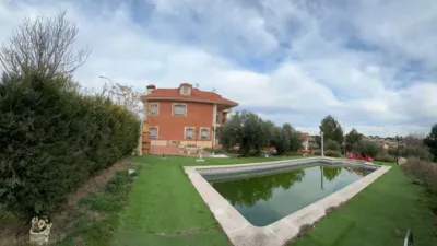 Chalet in Colmenar de Oreja photo 50