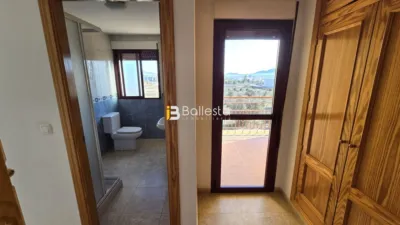 Duplex in Bus Station photo 15