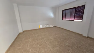 Duplex in Bus Station photo 6