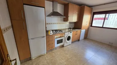 Duplex in Bus Station photo 8