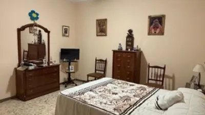 Terraced house on Calle de Almanzor photo 3