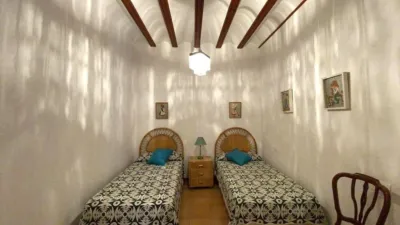 House on Maestro Serrano Street photo 13