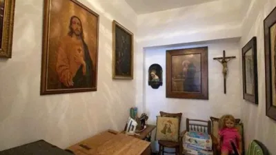 House on Maestro Serrano Street photo 34