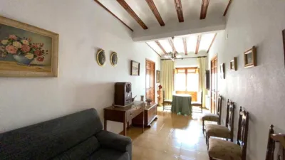 House on Maestro Serrano Street photo 9