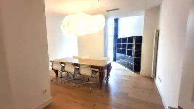 Piso en alquiler en Calle de Marina Escobar, Centro (Valladolid Capital) de 1.800 €<span>/mes</span>