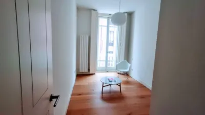 Piso en alquiler en Calle de Marina Escobar, Centro (Valladolid Capital) de 1.800 €<span>/mes</span>