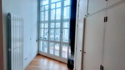 Piso en alquiler en Calle de Marina Escobar, Centro (Valladolid Capital) de 1.800 €<span>/mes</span>