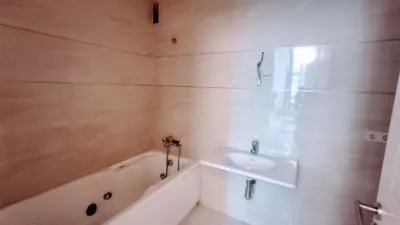 Piso en alquiler en Calle de Marina Escobar, Centro (Valladolid Capital) de 1.800 €<span>/mes</span>