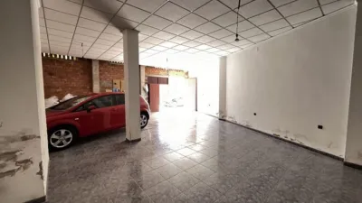 Local comercial en venta en Centro - Más