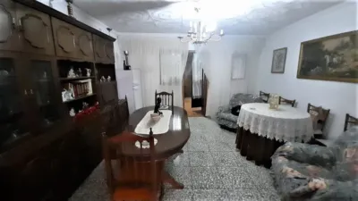 House on Avda. Constitución photo 8