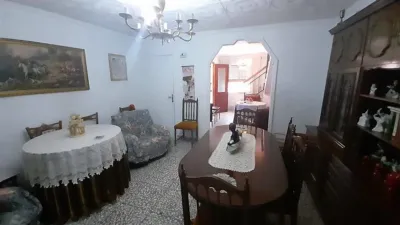 House on Avda. Constitución photo 9