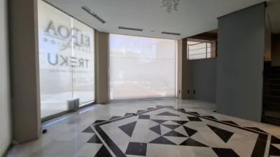 Local comercial en venta en A Coruña - Más
