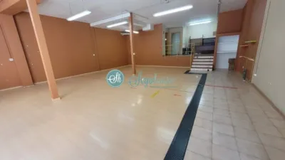 Local comercial en alquiler en Centro - Santa Eulalia - Vista 2