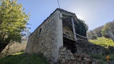 Rustic farm on Calle Vegalosvados, No. 12 photo 8