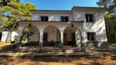 Chalet in Urbanización Pinares del Júcar photo 5