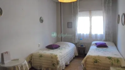 Apartment on José Zorrilla Street photo 12