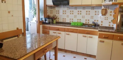 Piso en alquiler en San Lázaro, Otero-Villafría-San Lázaro (Oviedo) de 925 €<span>/mes</span>