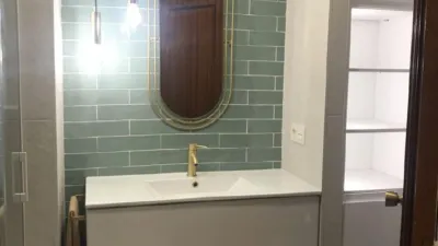 Piso en alquiler en San Lázaro, Otero-Villafría-San Lázaro (Oviedo) de 925 €<span>/mes</span>