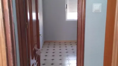 Apartment in Linares photo 2