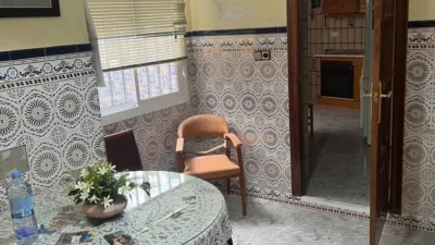House in the Centre photo 4