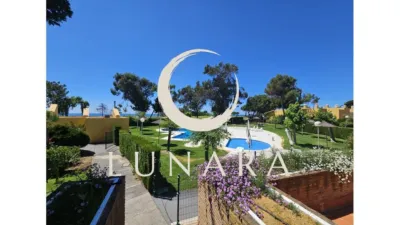 Townhouse in Islantilla - Golf Course photo 4